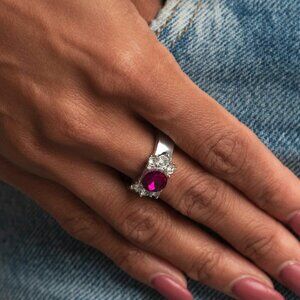 Paparazzi Jewelry Accessories - ROYAL Till The End - Pink Ring - Vintage